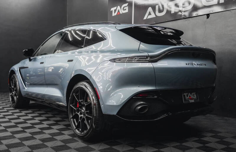 2021 Aston Martin DBX