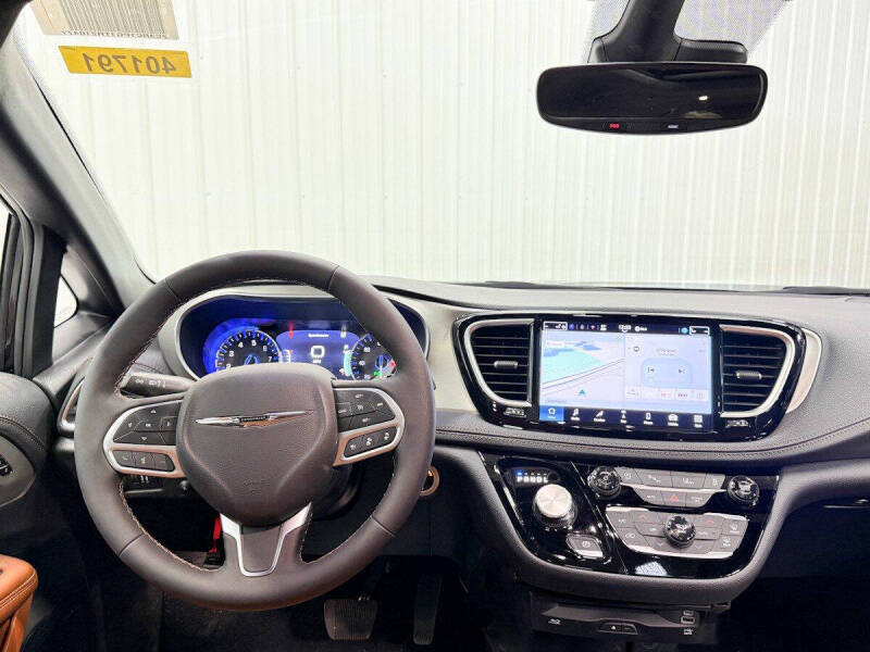 2026 Chrysler Pacifica Pinnacle