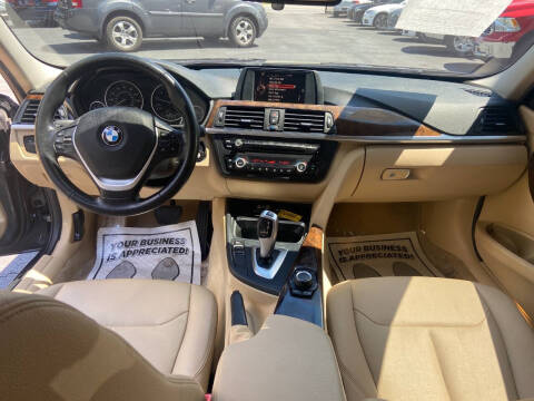 2015 BMW 3 Series 328i