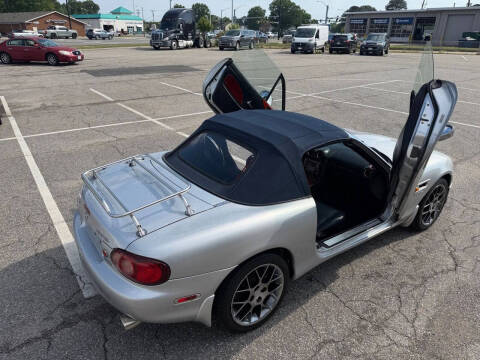 2004 Mazda MX-5 Miata