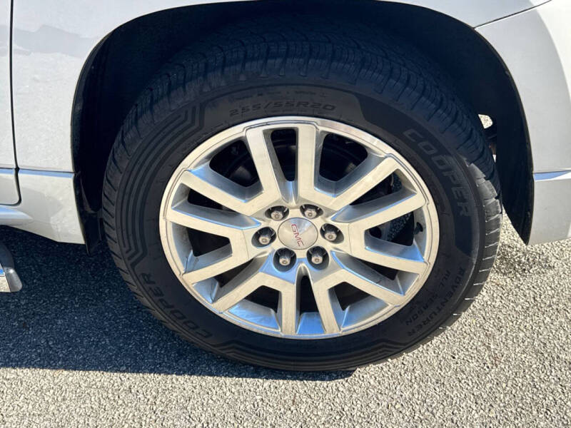 2016 GMC Acadia Denali