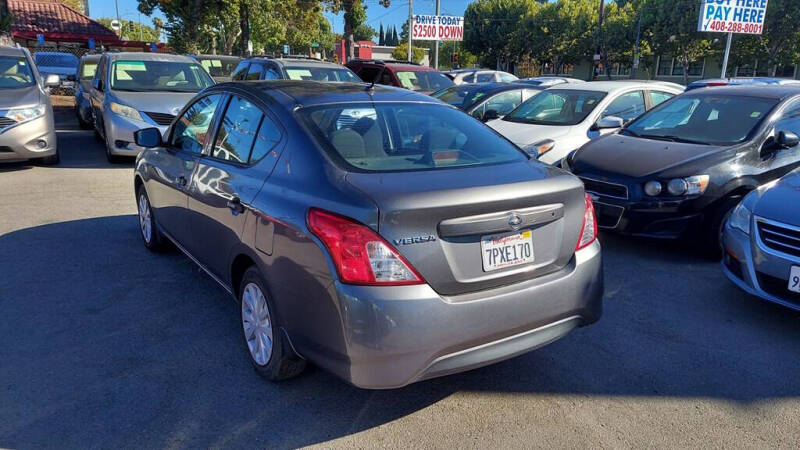 2016 Nissan Versa