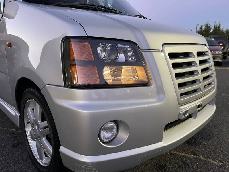 2001 Suzuki Solio