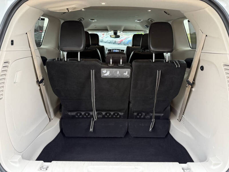 2020 Chrysler Pacifica Touring L