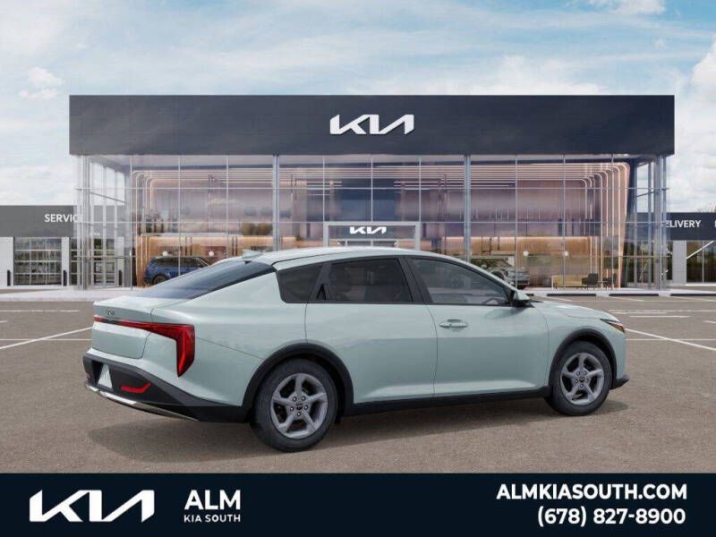 2025 Kia K4 LXS