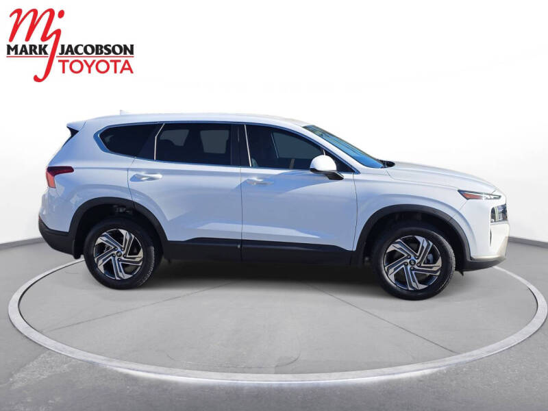 2023 Hyundai Santa Fe SE