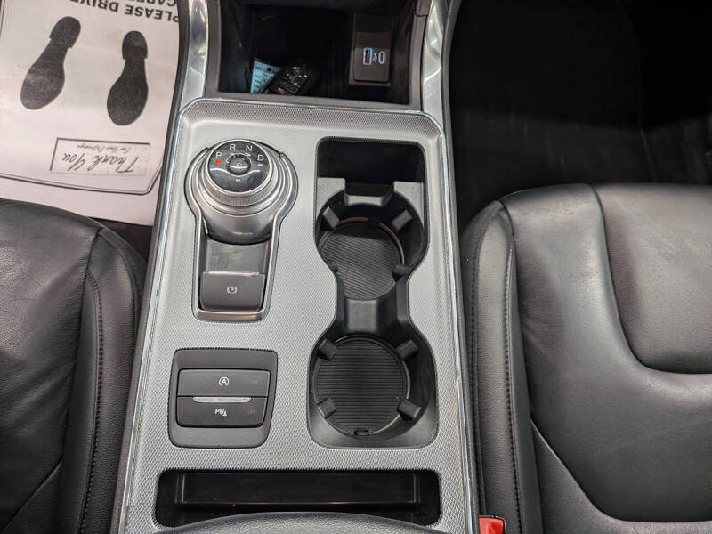 2021 Ford Edge Titanium