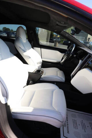 2016 Tesla Model S 90D