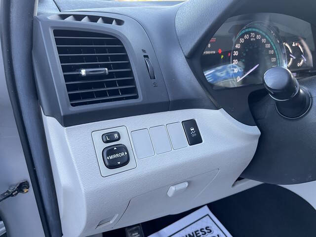 2012 Toyota Venza LE