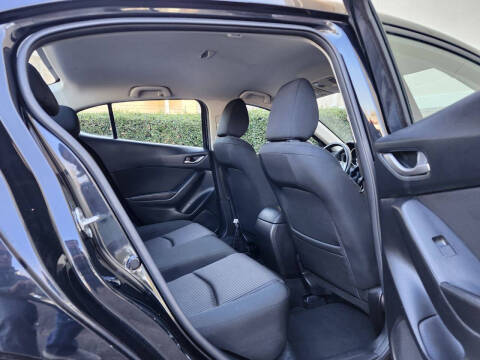 2014 Mazda MAZDA3 i Touring