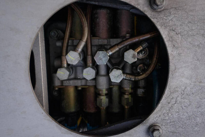 2003 Aston Martin V12 Vanquish