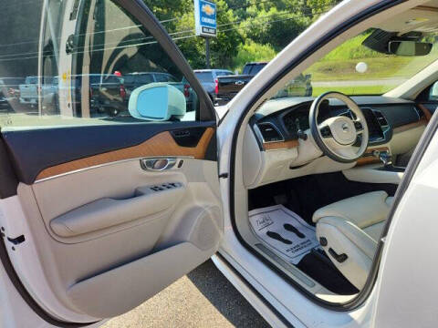 2020 Volvo XC90 T6 Inscription 6-Passenger