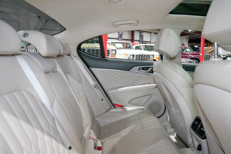 2019 Genesis G70 3.3T Design Edition