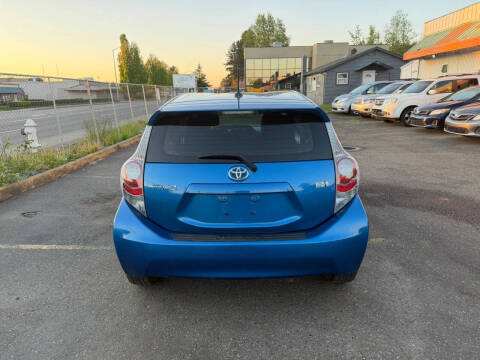 2014 Toyota Prius c