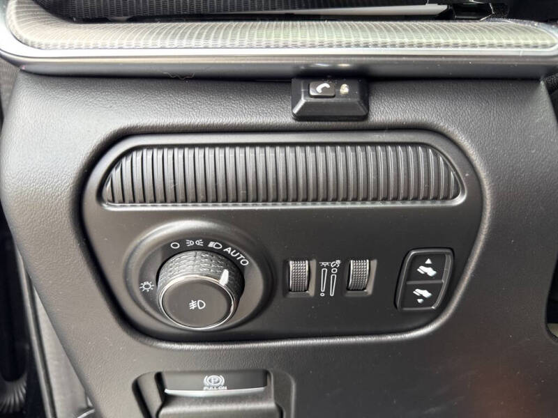 2022 Jeep Grand Wagoneer Series II