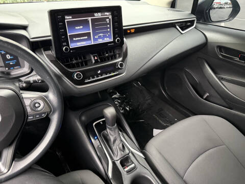 2022 Toyota Corolla LE