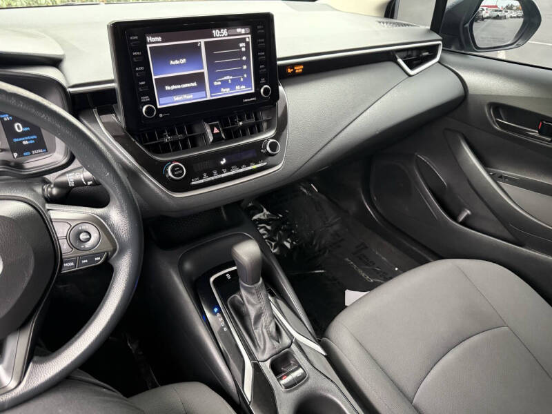 2022 Toyota Corolla LE