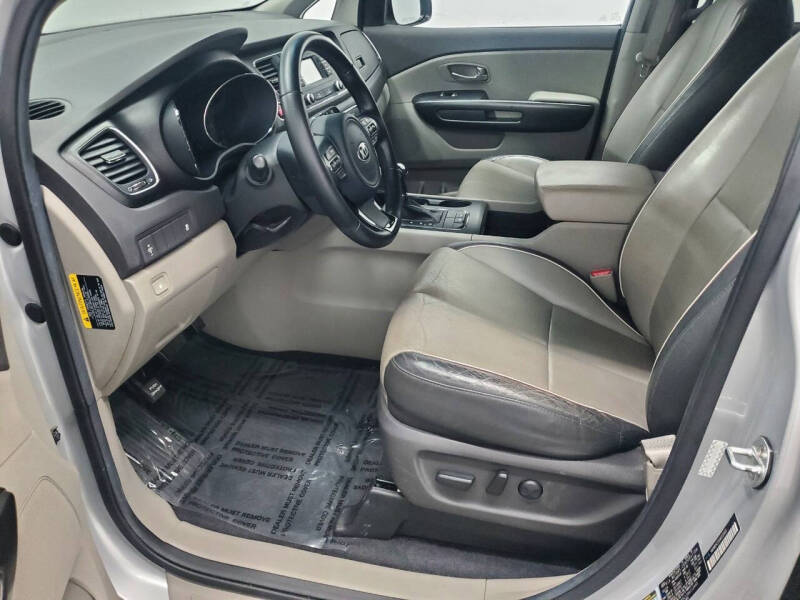 2016 Kia Sedona LX