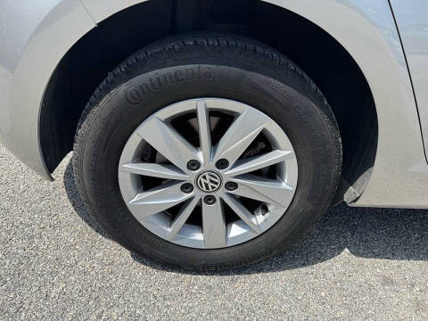 2015 Volkswagen Golf