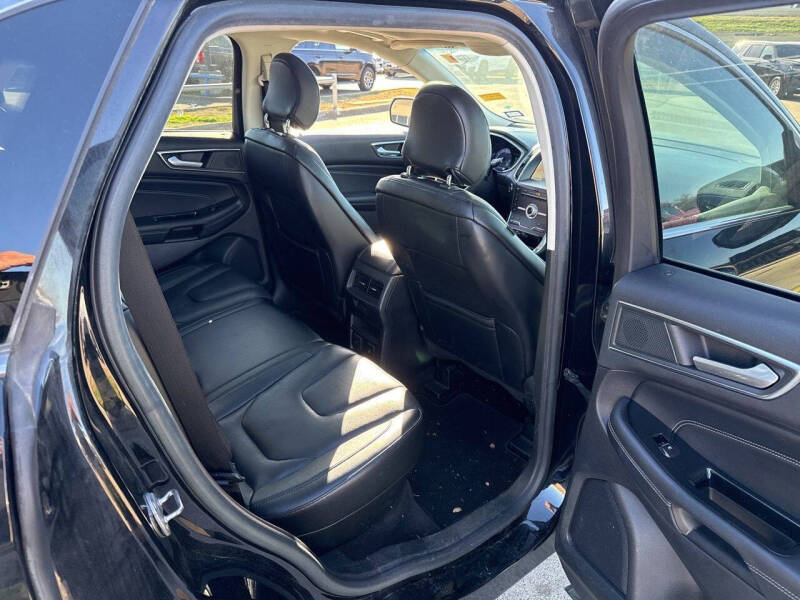 2019 Ford Edge Titanium