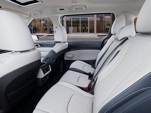 2026 Kia Carnival SX