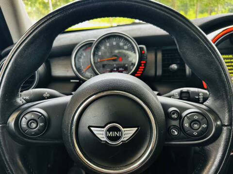 2016 MINI Hardtop 4 Door Cooper