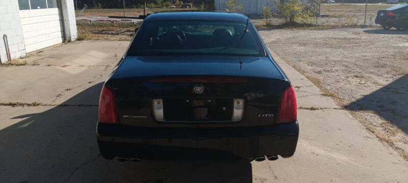 2002 Cadillac DeVille DTS photo 4