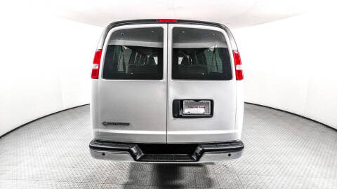 2023 Chevrolet Express LT 3500