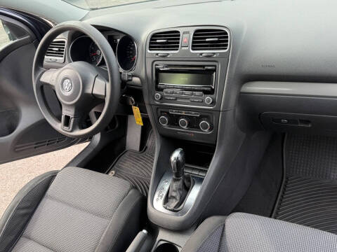 2014 Volkswagen Golf 2.5L PZEV
