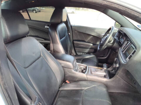 2015 Dodge Charger SE