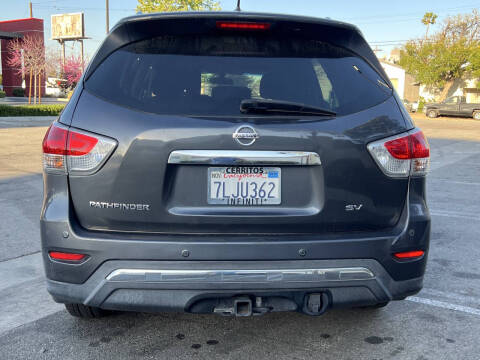 2014 Nissan Pathfinder SV