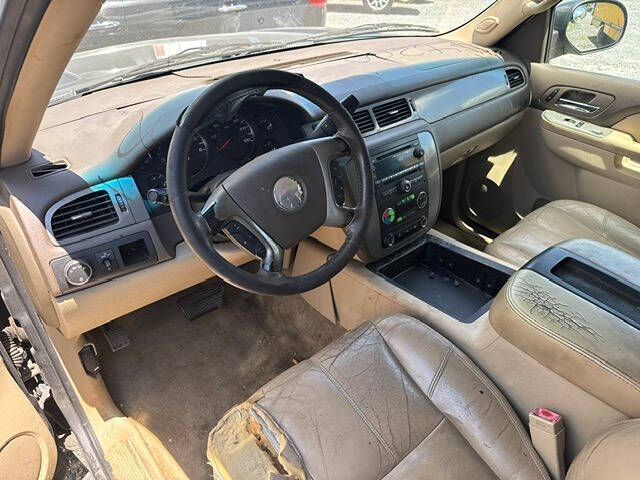 2011 Chevrolet Suburban LT