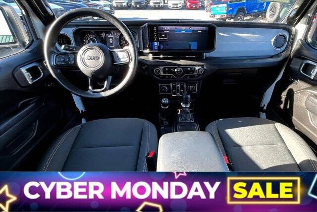 2024 Jeep Gladiator NightHawk