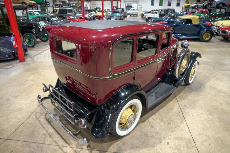 1932 Ford Deluxe