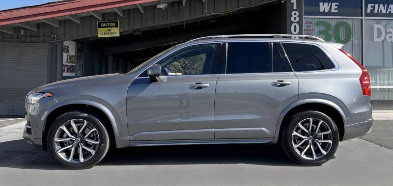 2016 Volvo XC90 Momentum photo 11