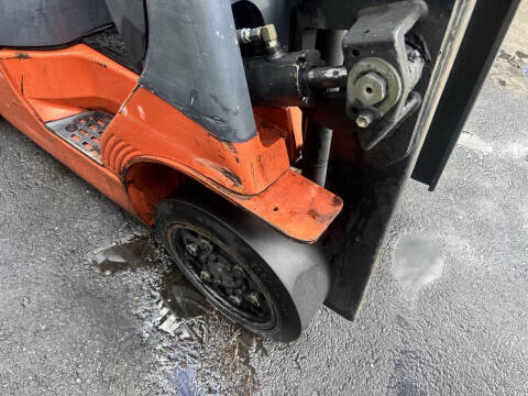 2013 Toyota FORKLIFT 7FG