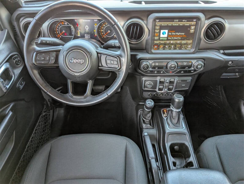 2021 Jeep Gladiator Willys