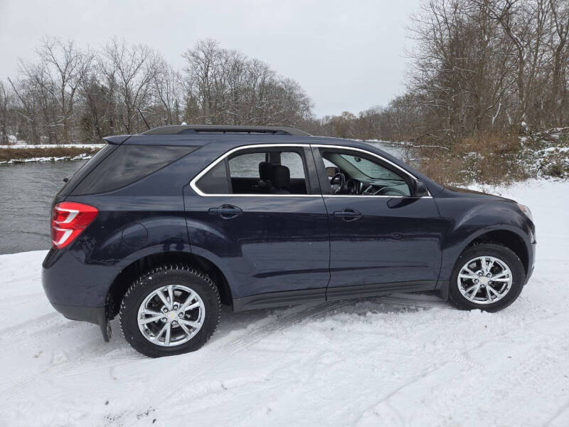 2016 Chevrolet Equinox LT photo 3