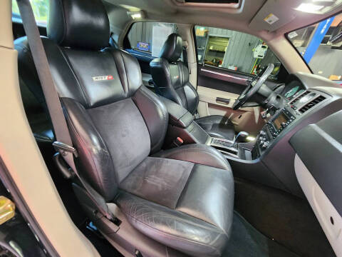 2006 Chrysler 300 SRT-8
