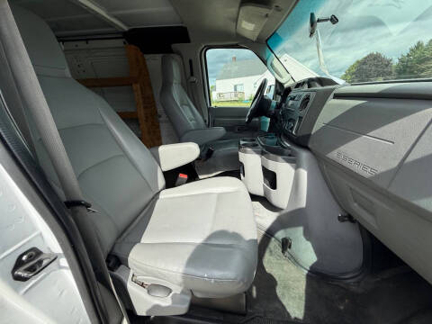 2011 Ford E-Series E-250