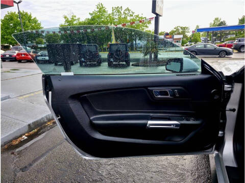 2015 Ford Mustang V6