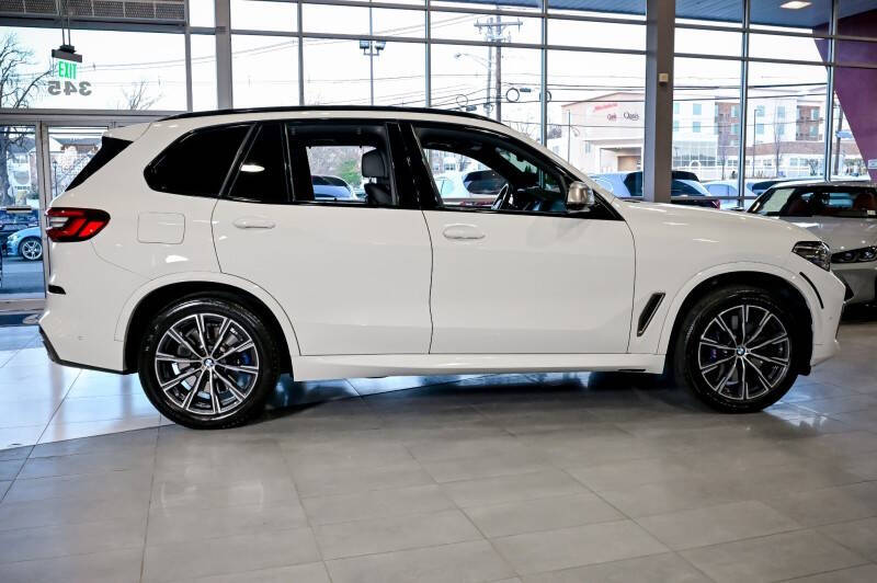 2022 BMW X5 M50i