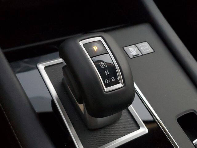 2025 Mitsubishi Outlander PHEV SE