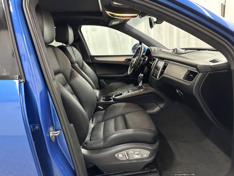 2015 Porsche Macan Turbo