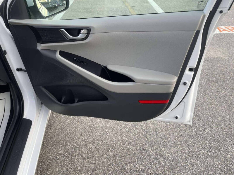 2017 Hyundai Ioniq Hybrid SEL