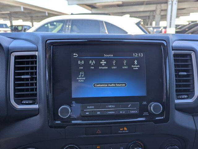 2022 Nissan Frontier SV