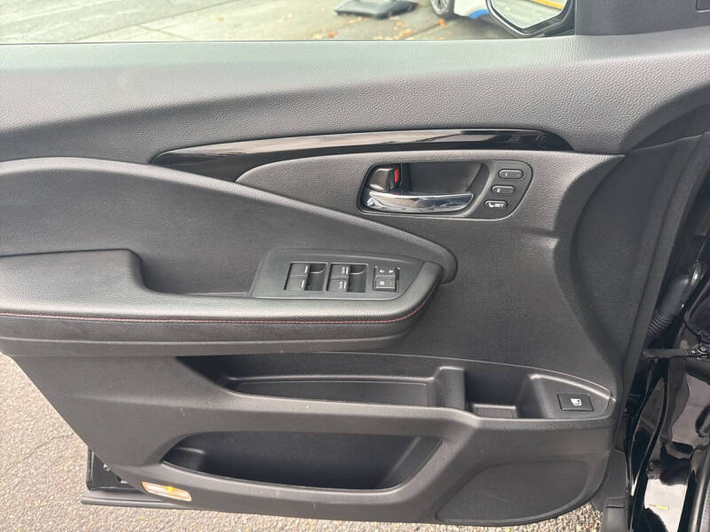 2022 Honda Ridgeline Black Edition