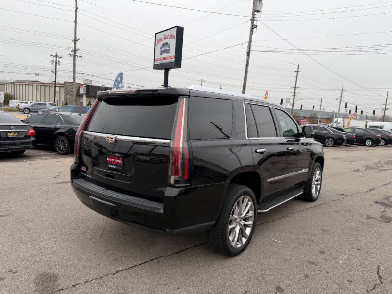 2019 Cadillac Escalade Luxury