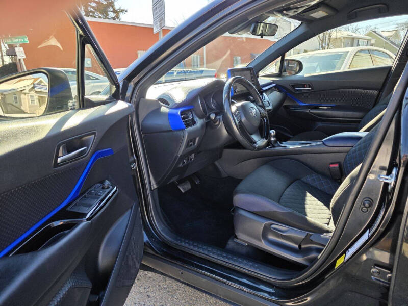 2020 Toyota C-HR XLE