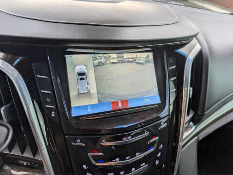 2017 Cadillac Escalade ESV Platinum